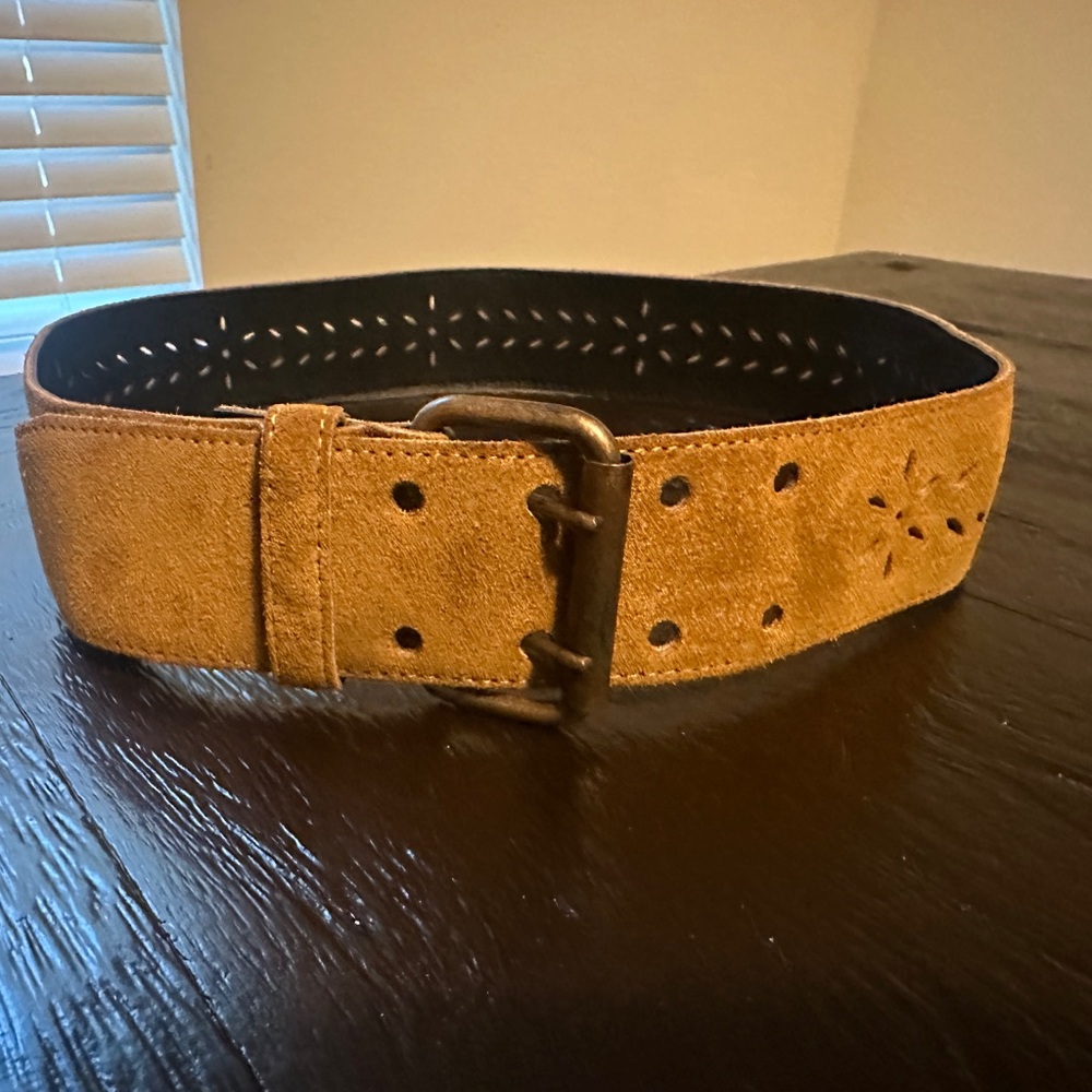 Tan leather suede belt with cut out detail